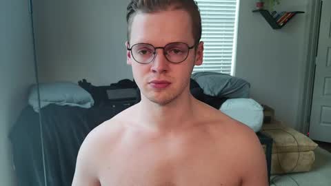 doloresman online show from April 22, 11:20 pm