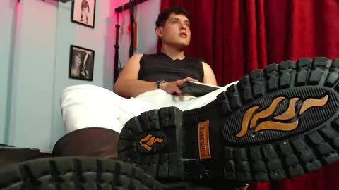 Diego Castell online show from November 7, 10:57 pm