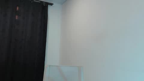 Domimick Crawford online show from December 31, 4:57 pm