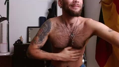 Logan - INDEPENDET MODEL online show from June 7, 5:09 pm