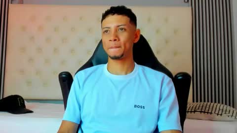 Dominic online show from March 8, 1:36 am