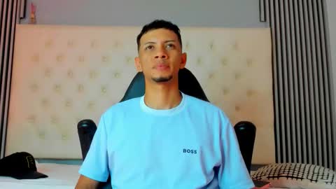 Dominic online show from March 8, 2:04 am