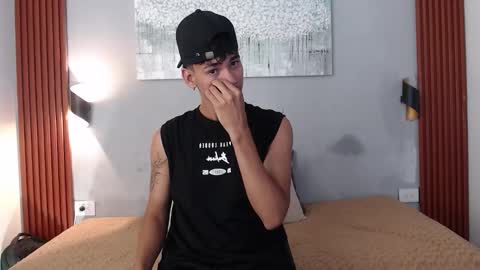 Dominic online show from October 22, 3:43 am