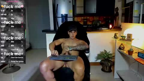 Snapshot of dominic_joness chatting on September 18, 2:57 am SANTI independent model online show from September 18, 2:57 am