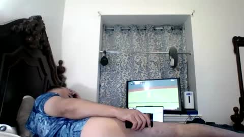 luis online show from June 11, 2:53 am