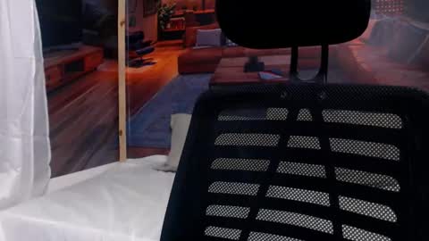 Snapshot of dominicblazze chatting on October 18, 7:52 pm Dominic online show from October 18, 7:52 pm