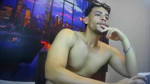 Snapshot of dominicblazze chatting on October 1, 10:35 pm Dominic online show from October 1, 10:35 pm