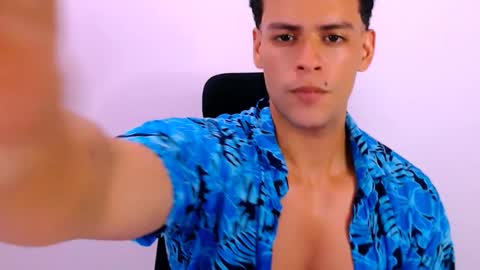 Snapshot of dominicblazze chatting on October 10, 12:26 am Dominic online show from October 10, 12:26 am