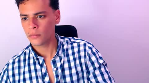 Snapshot of dominicblazze chatting on October 11, 12:36 am Dominic online show from October 11, 12:36 am
