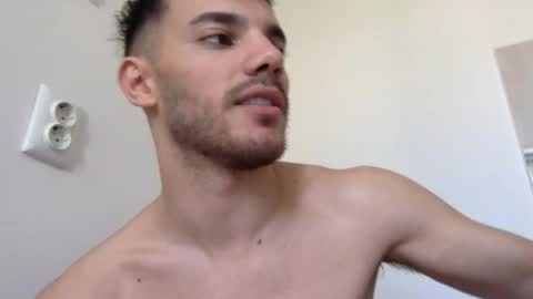 dominicvalente online show from May 23, 11:05 am