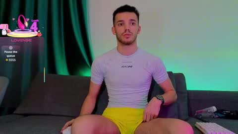 dominicvalente online show from January 18, 2:24 am