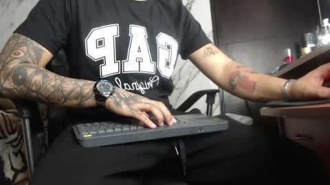 dominus_kane online show from January 17, 3:31 am