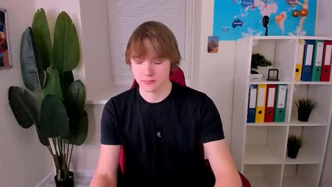 Donald online show from December 19, 11:18 am