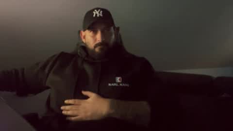 donchriiis online show from October 24, 12:45 am