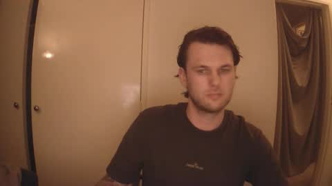 Papi online show from March 3, 6:37 pm