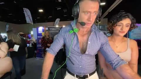 Donny online show from November 8, 1:42 am