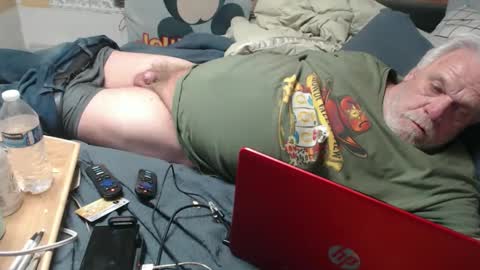 cummingdoouug online show from April 25, 1:03 pm