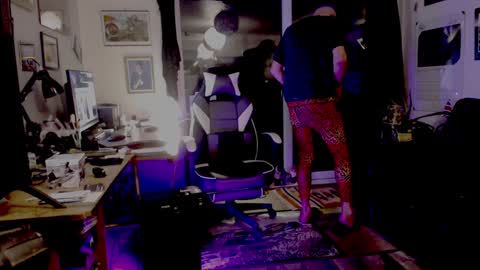 dopeleaf2 online show from February 2, 10:17 pm