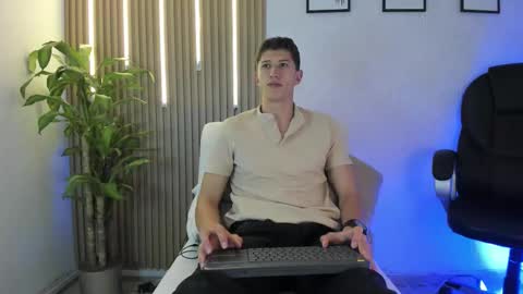 dorian_mystery online show from February 3, 4:43 am