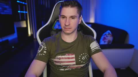 Dorian Reyes online show from April 26, 12:08 am