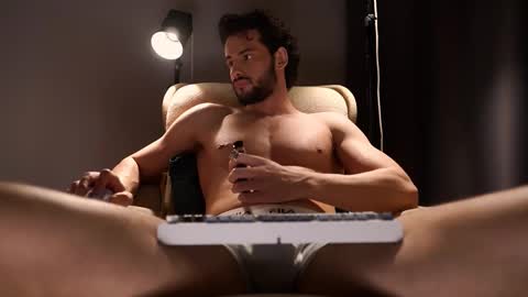 Keen online show from February 18, 8:50 pm