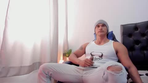 Isabella and Alessandro online show from June 5, 4:46 pm