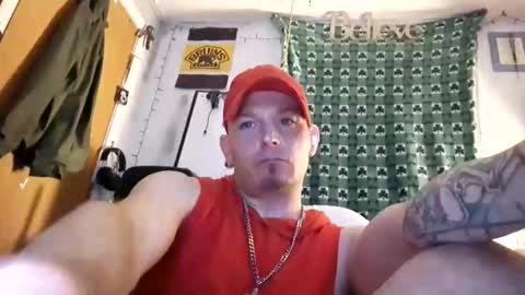 dougiebisme online show from April 28, 2:17 am