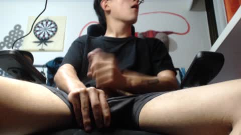 Snapshot of douglas_drake chatting on January 15, 1:56 am douglas_drake online show from January 15, 1:56 am