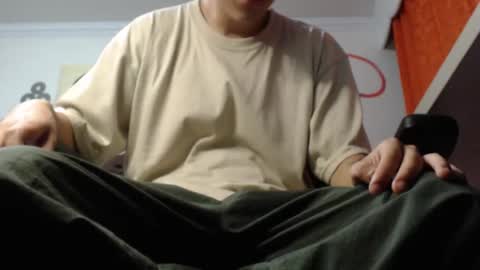 Snapshot of douglas_drake chatting on January 5, 1:24 am douglas_drake online show from January 5, 1:24 am