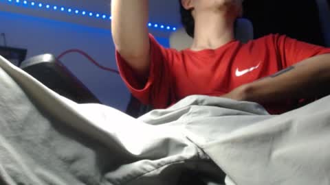 Snapshot of douglas_drake chatting on September 18, 2:46 am douglas_drake online show from September 18, 2:46 am