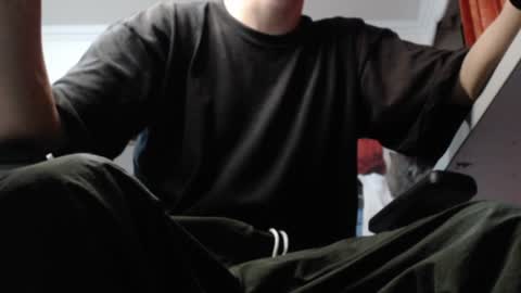Snapshot of douglas_drake chatting on January 8, 3:19 am douglas_drake online show from January 8, 3:19 am