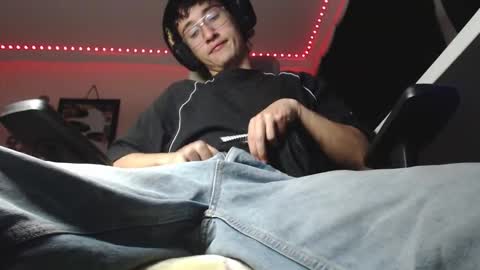 Snapshot of douglas_drake chatting on October 3, 3:00 am douglas_drake online show from October 3, 3:00 am