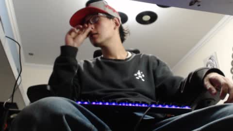 Snapshot of douglas_drake chatting on February 7, 3:13 am douglas_drake online show from February 7, 3:13 am