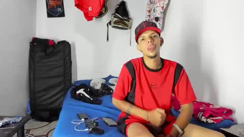 douglas_gallegos online show from February 12, 5:57 am