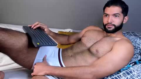 Snapshot of douglasskingjr chatting on September 18, 1:13 pm douglasskingjr online show from September 18, 1:13 pm