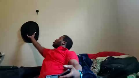 MrPirated online show from April 26, 2:03 pm