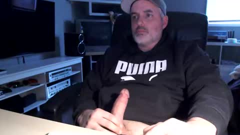 dr_dave20 online show from February 8, 8:35 pm