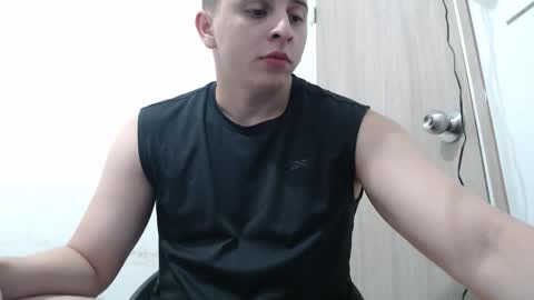 draco_boy2000 online show from March 14, 2:07 am