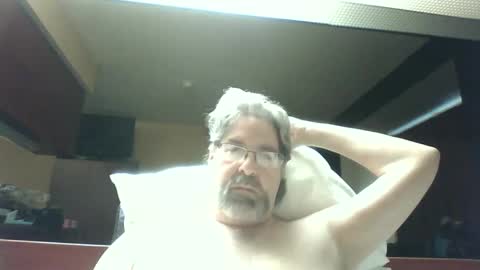 Snapshot of dragonbimale chatting on December 30, 4:29 pm DragonBiMale online show from December 30, 4:29 pm