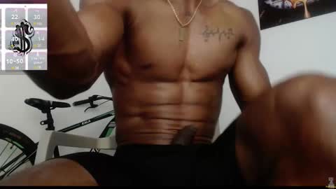 Snapshot of drake_brown_23 chatting on March 8, 5:47 am Drake 23 online show from March 8, 5:47 am