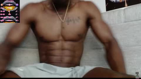 Snapshot of drake_brown_23 chatting on February 13, 6:27 pm Drake 23 online show from February 13, 6:27 pm