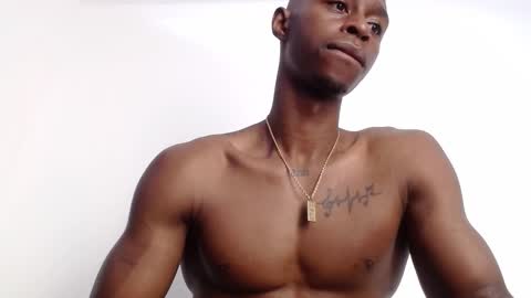 Snapshot of drake_brown_23 chatting on October 1, 1:48 pm Drake 23 online show from October 1, 1:48 pm
