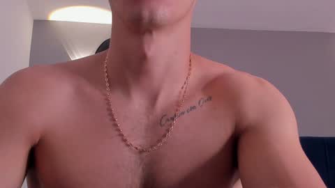 Snapshot of drake_carter1 chatting on January 12, 1:42 am drake_carter1 online show from January 12, 1:42 am