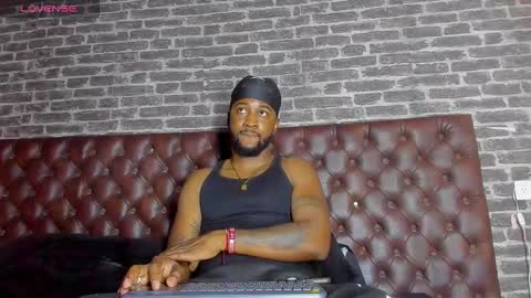 ---Drake--- online show from December 2, 4:15 am