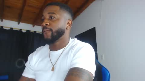 ---Drake--- online show from February 19, 4:42 am