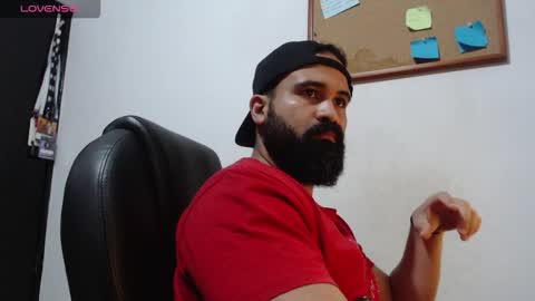 Snapshot of drako_argenti_ chatting on October 19, 6:11 pm Drako online show from October 19, 6:11 pm
