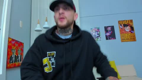 Snapshot of drako_lamar chatting on February 19, 12:22 pm Drako online show from February 19, 12:22 pm