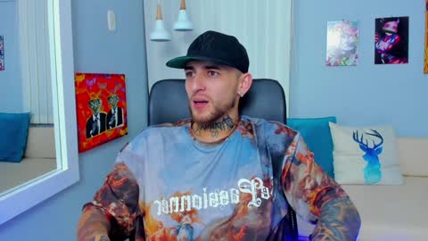 Snapshot of drako_lamar chatting on December 9, 1:15 pm Drako online show from December 9, 1:15 pm