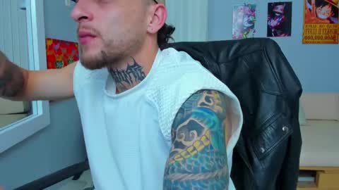 Snapshot of drako_lamar chatting on March 1, 2:48 am Drako online show from March 1, 2:48 am