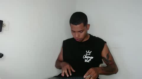 Snapshot of drako_monstercock chatting on March 9, 5:33 am drako_monstercock online show from March 9, 5:33 am